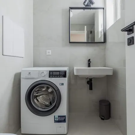 Ξενοδοχείο με διαμερίσματα Vysoka 4*